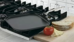 Cuisinart Chef's Classic Hard Anodized Nonstick 11" Square Griddle -Cookware Sets Sales 2023 63020 hero