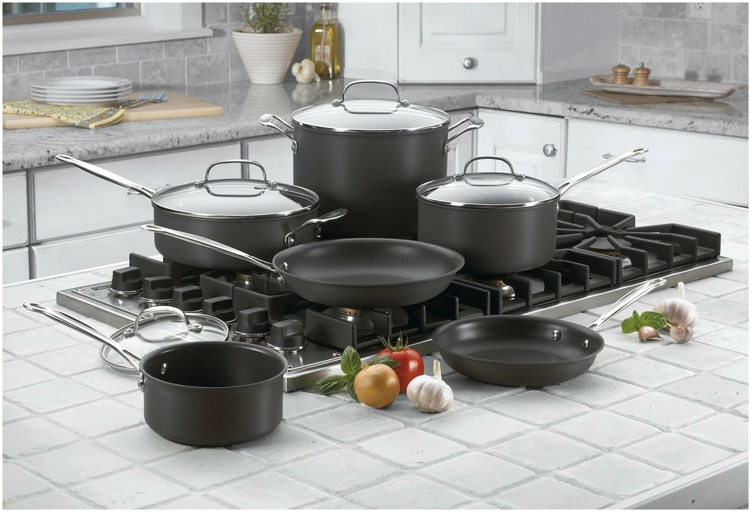 Cuisinart Chef's Classic Hard Anodized Nonstick Cookware Set | 10-Piece 2 Cuisinart Chef's Classic Hard Anodized Nonstick Cookware Set | 10-Piece - Image 2