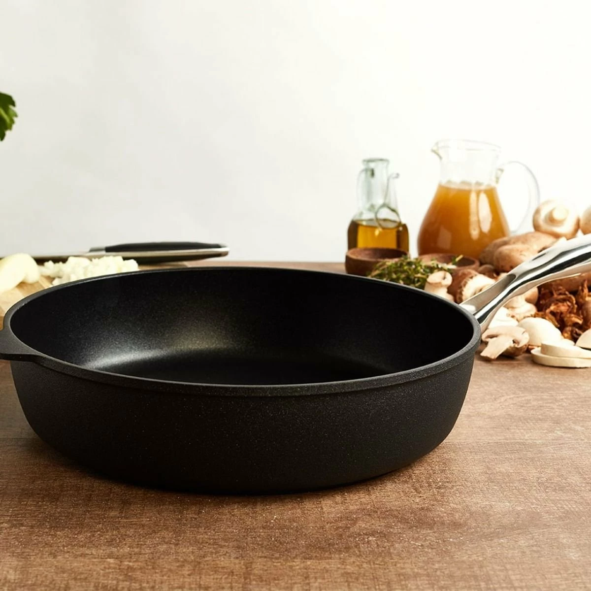 Swiss Diamond | XD Induction Saute Pan With Lid - 12.5" 3 Swiss Diamond | XD Induction Saute Pan With Lid - 12.5" - Image 3