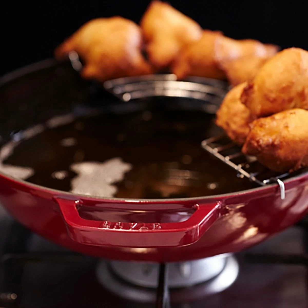 Staub 4.5 Qt. Perfect Frying Pan | Grenadine 3 Staub 4.5 Qt. Perfect Frying Pan | Grenadine - Image 3