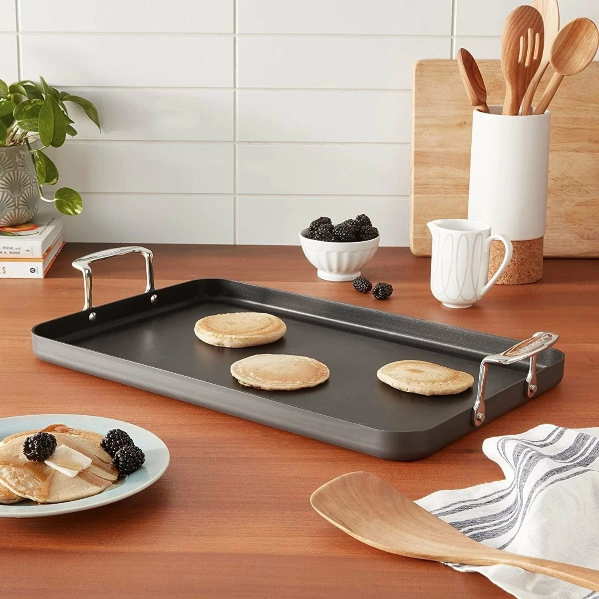 Cuisinart Chef's Classic Hard Anodized Nonstick Double Burner Griddle 5 Cuisinart Chef's Classic Hard Anodized Nonstick Double Burner Griddle - Image 5