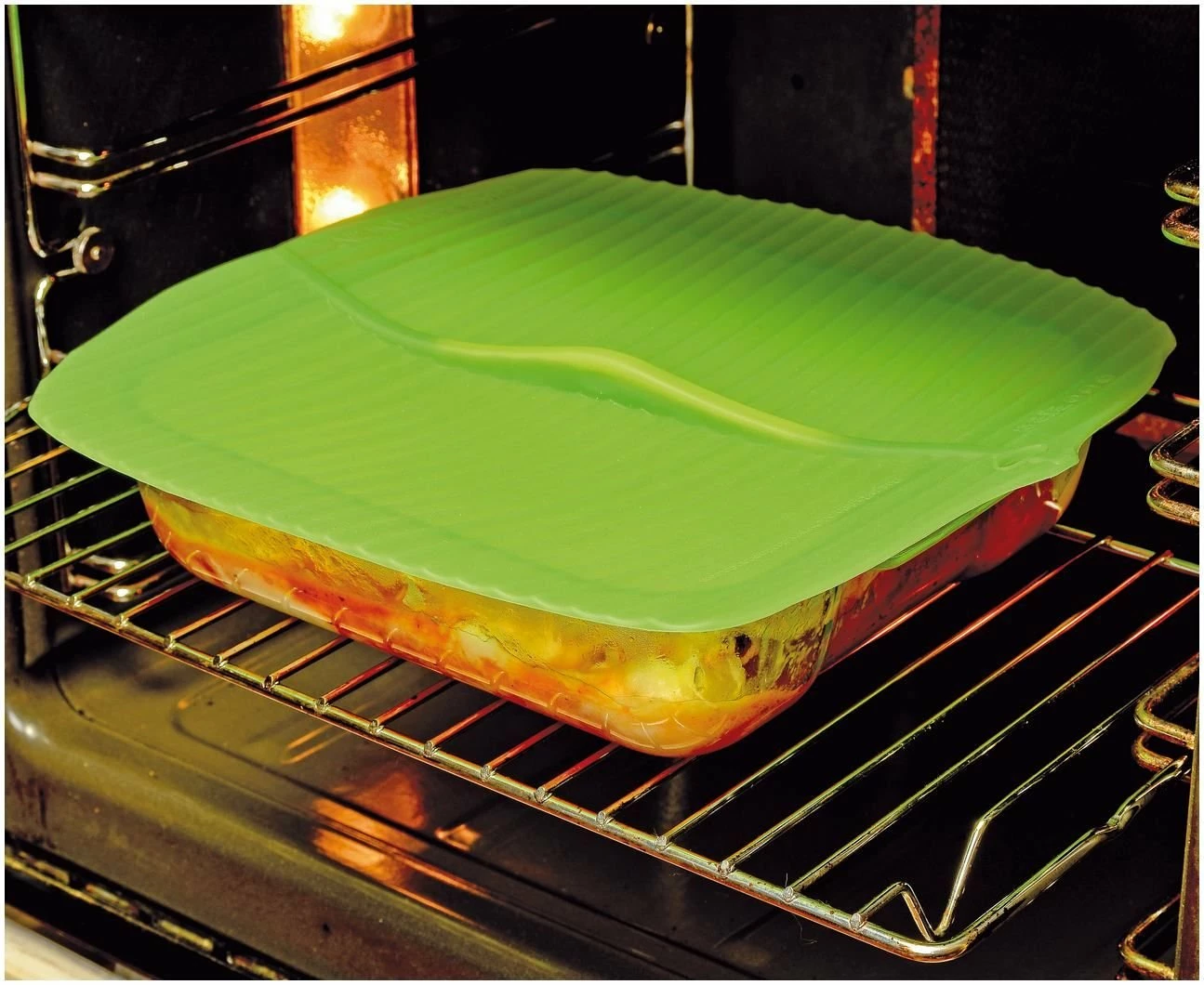 Charles Viancin Silicone Banana Leaf Baking Lid - Square, 10" X 10" 3 Charles Viancin Silicone Banana Leaf Baking Lid - Square, 10" X 10" - Image 3