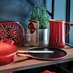 Le Creuset 10.75" Crepe Pan With Wooden Crepe Spreader | Cerise/Cherry Red -Cookware Sets Sales 2023 crepe1 1