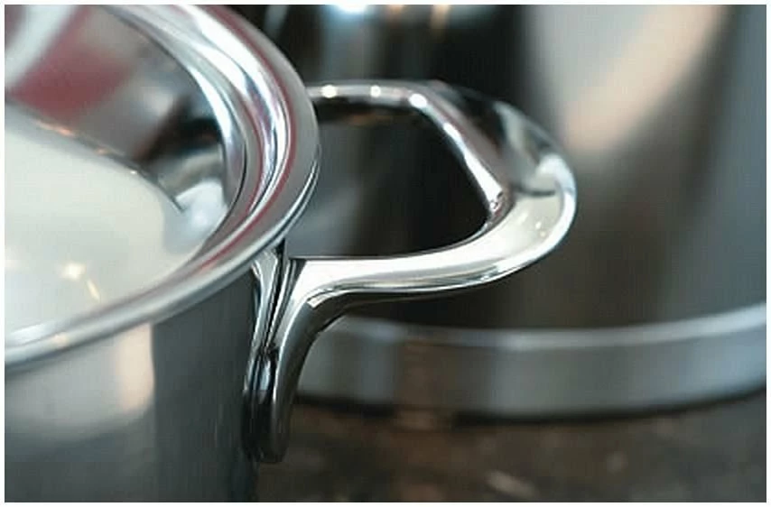 Demeyere Atlantis Saute Pan & Lid W/ Helper Handle - 2.6 Qt. Induction 7 Demeyere Atlantis Saute Pan & Lid W/ Helper Handle - 2.6 Qt. Induction - Image 7