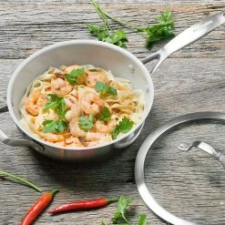 GreenPan Venice Pro Evershine 3.6-Quart Chef's Pan With Lid 5 GreenPan Venice Pro Evershine 3.6-Quart Chef's Pan With Lid -Cookware Sets Sales 2023 evershinechef3