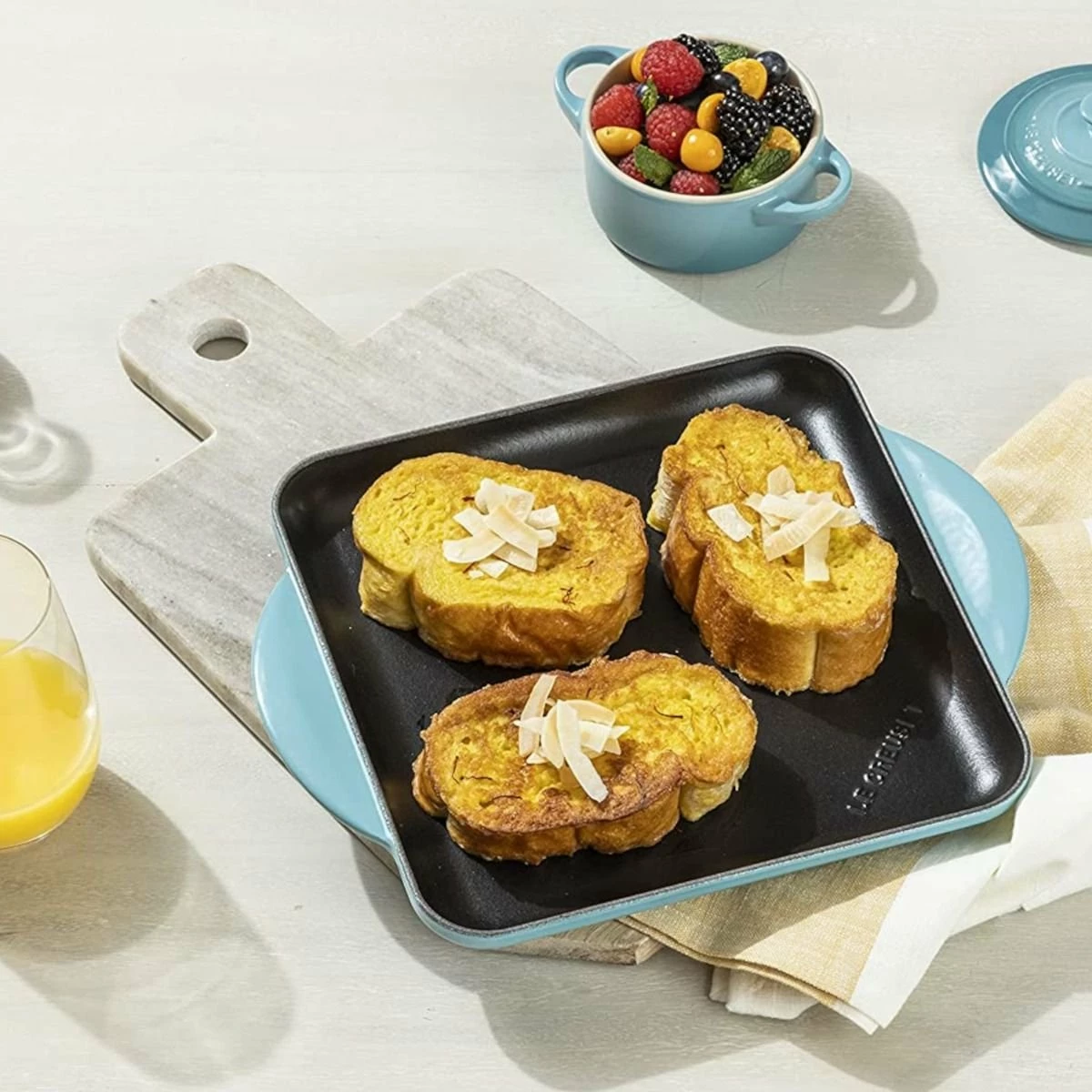 Le Creuset 9.5" Square Signature Enameled Cast Iron Grill Pan | Caribbean Blue 4 Le Creuset 9.5" Square Signature Enameled Cast Iron Grill Pan | Caribbean Blue - Image 4