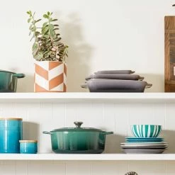 Le Creuset 4.5 Qt. Round Signature Dutch Oven With Stainless Steel Knob | Artichaut 11 Le Creuset 4.5 Qt. Round Signature Dutch Oven With Stainless Steel Knob | Artichaut -Cookware Sets Sales 2023 rs11637 2020lecreuset05 lpr