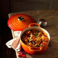 Le Creuset 4.5 Qt. Round Signature Dutch Oven With Stainless Steel Knob | Flame Orange -Cookware Sets Sales 2023 rs12071 lc 20190208 nl ls 00448