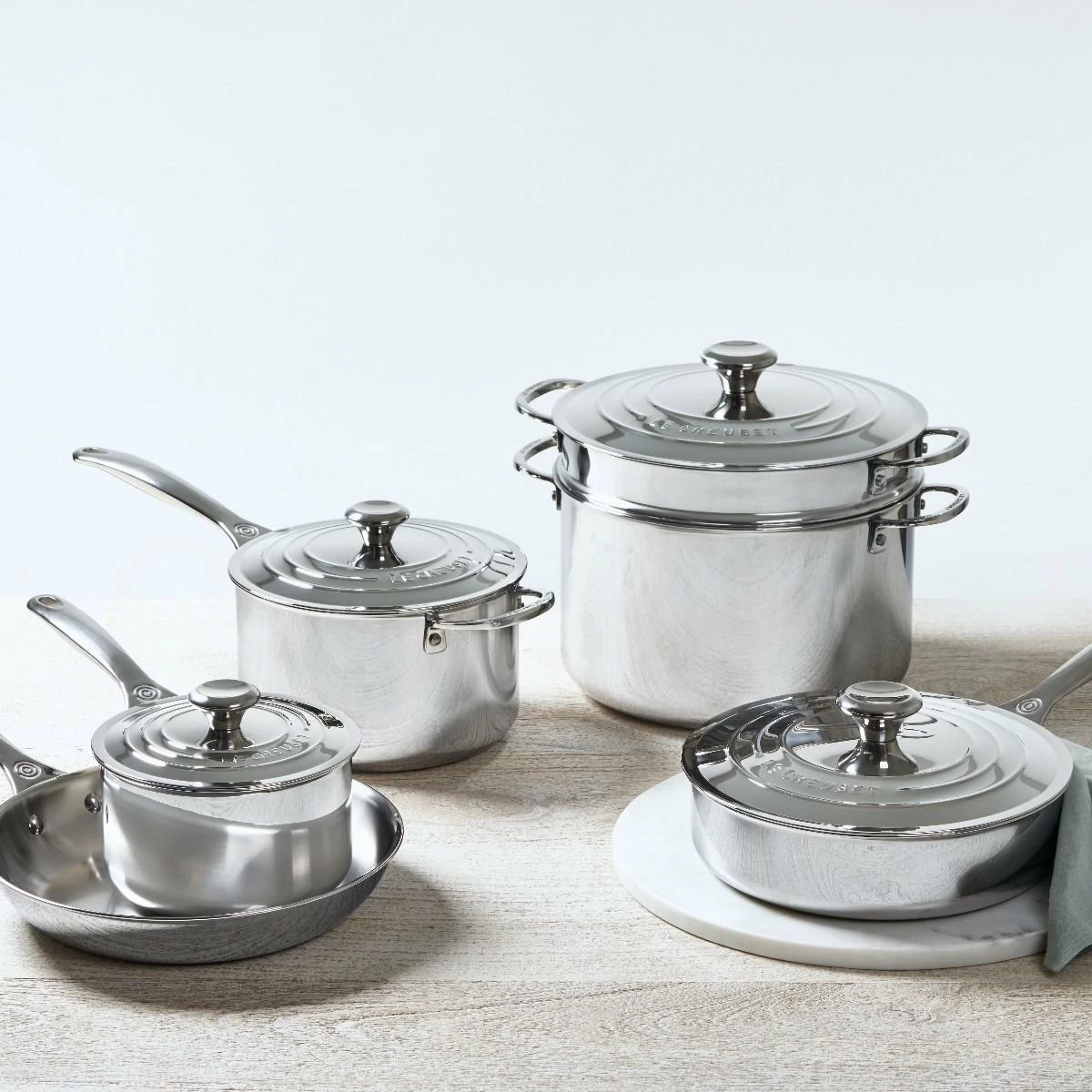 Le Creuset 10-Piece Cookware Set | Tri-Ply Stainless Steel 3 Le Creuset 10-Piece Cookware Set | Tri-Ply Stainless Steel - Image 3