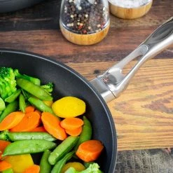 Swiss Diamond | HD Fry Pan With Stainless Steel Handle - 9.5" -Cookware Sets Sales 2023 small square 2