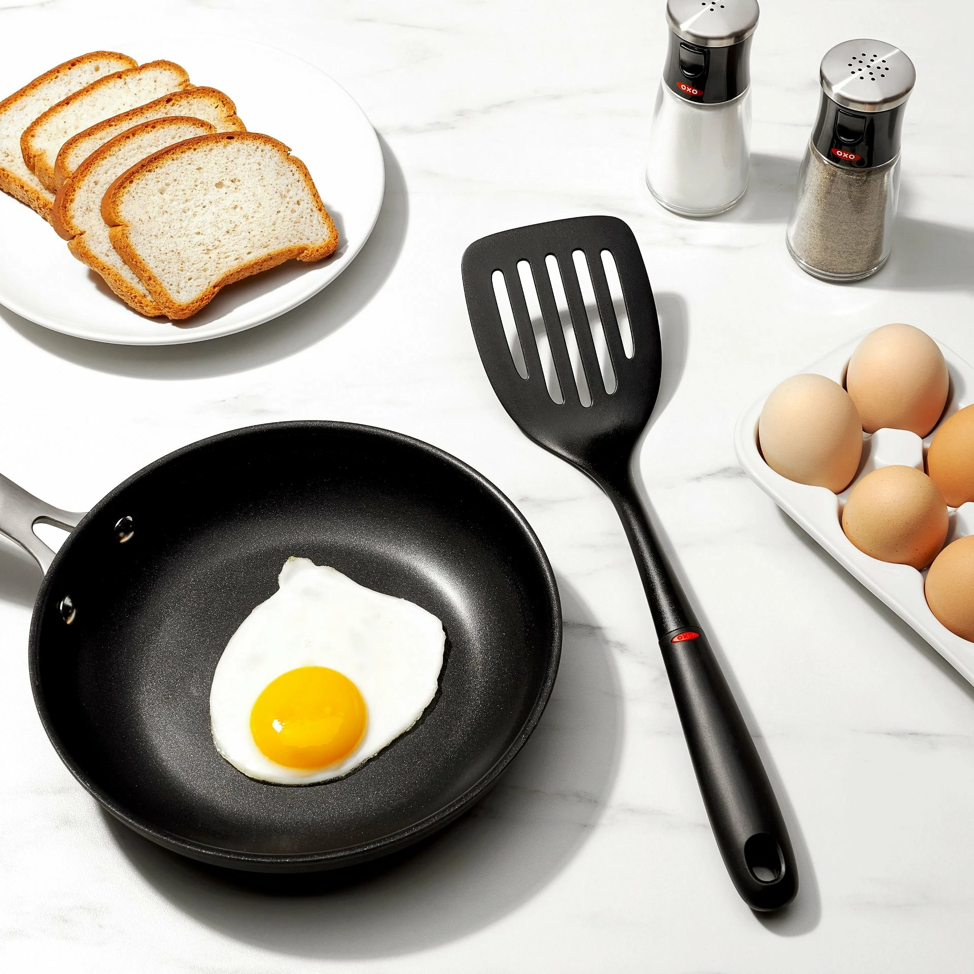 OXO Nonstick Pro | 8” Frypan 2 OXO Nonstick Pro | 8” Frypan - Image 2