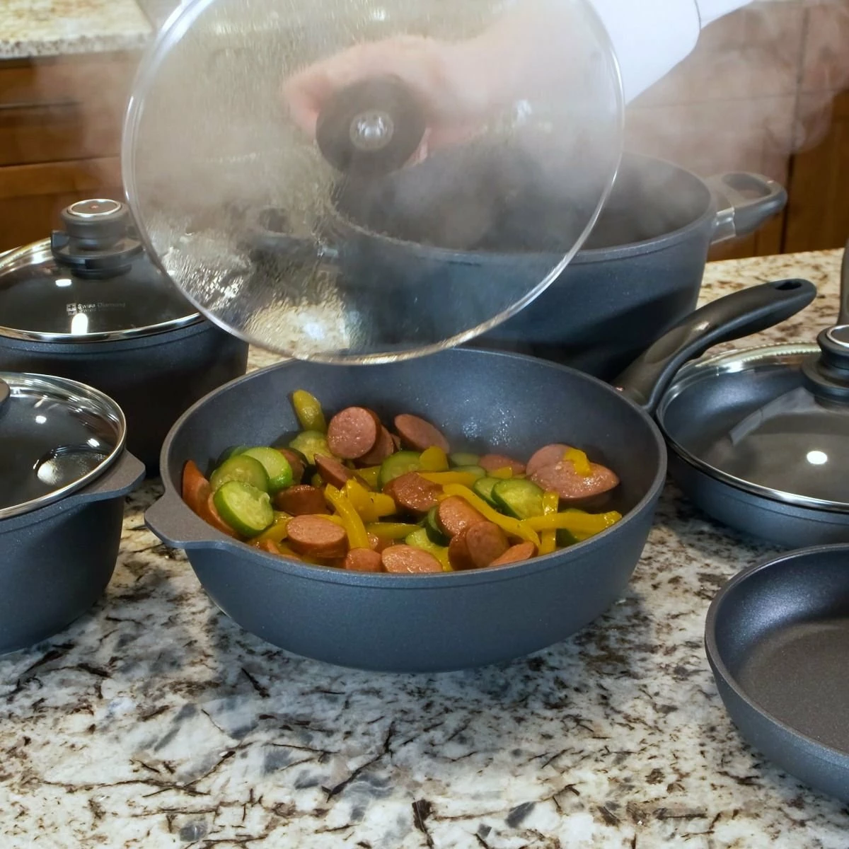 Swiss Diamond | HD Nonstick 10-Piece Cookware Set 3 Swiss Diamond | HD Nonstick 10-Piece Cookware Set - Image 3